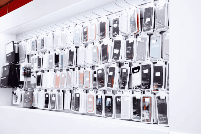 רכישת ציוד נלווה לטלפונים סלולריים במעבדות סלולר מקצועיות